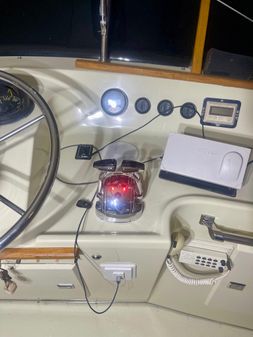 Tollycraft 48 Cockpit Motor Yacht image