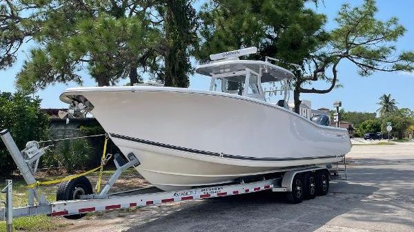 Tidewater 320 CC Adventure 