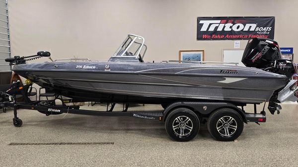 Triton 206 Allure 