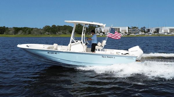 Boston Whaler 210 Montauk 