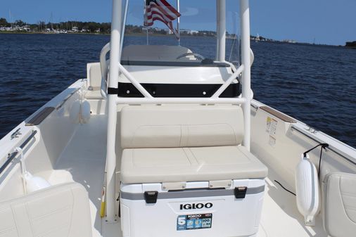 Boston Whaler 210 Montauk image