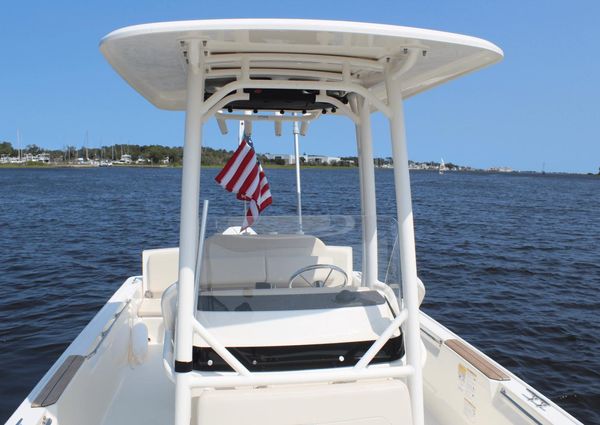 Boston Whaler 210 Montauk image