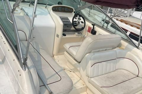 Sea Ray 270 Sundancer Cabin Cruiser image