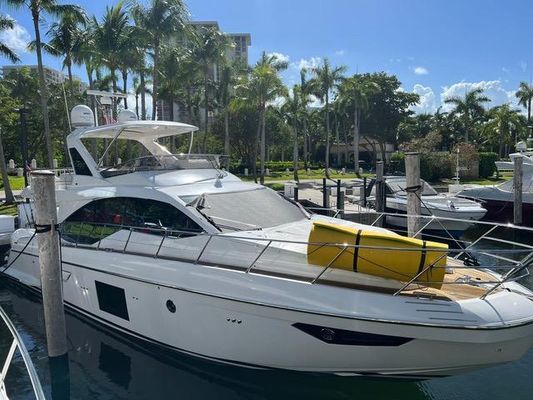 Azimut 55 - main image