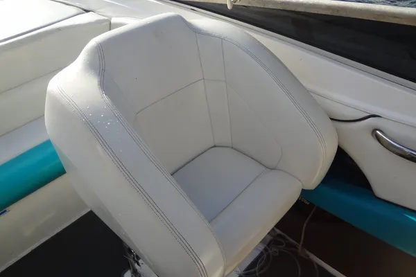 Wellcraft 26-SCARAB image