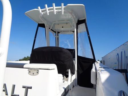Robalo R242-CENTER-CONSOLE image