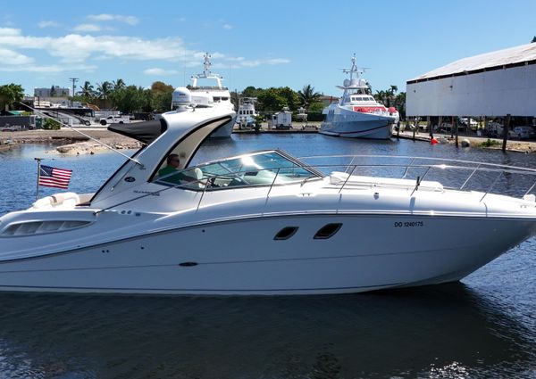 Sea Ray 330 Sundancer image