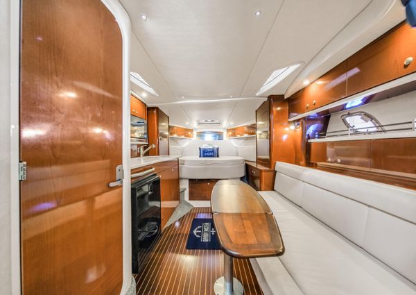 Sea Ray 330 Sundancer image