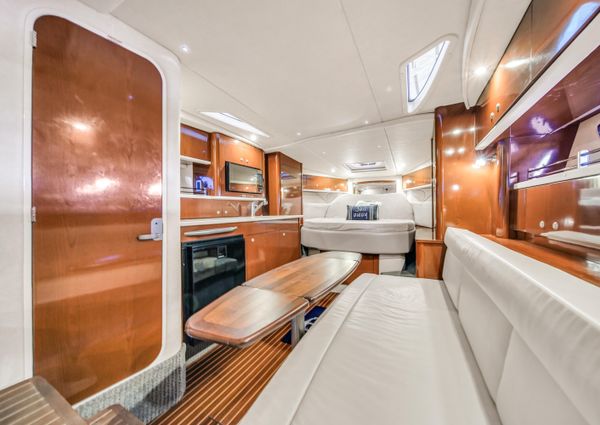 Sea Ray 330 Sundancer image