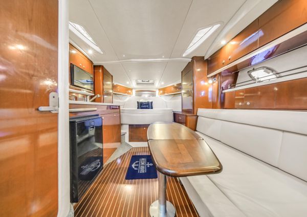 Sea Ray 330 Sundancer image