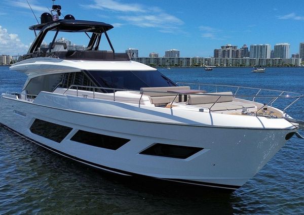 Ferretti Yachts 720 image