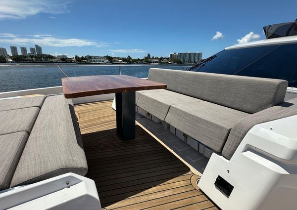 Ferretti Yachts 720 image