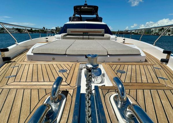 Ferretti Yachts 720 image