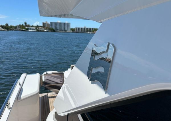 Ferretti Yachts 720 image