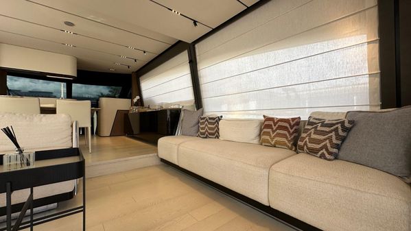 Ferretti Yachts 720 image