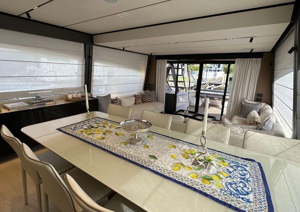 Ferretti Yachts 720 image