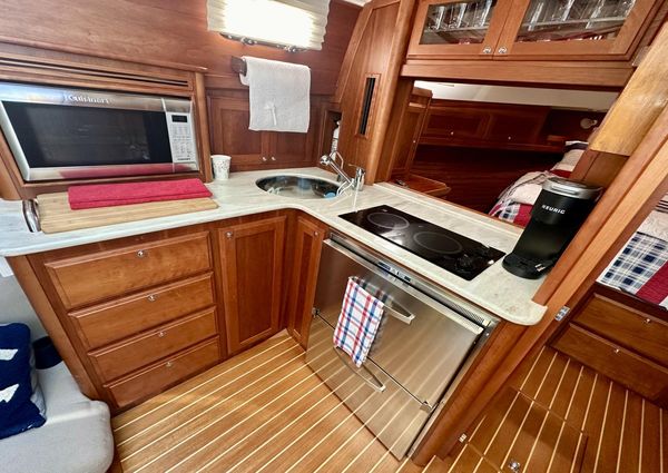 Sabre 38 Salon Express image