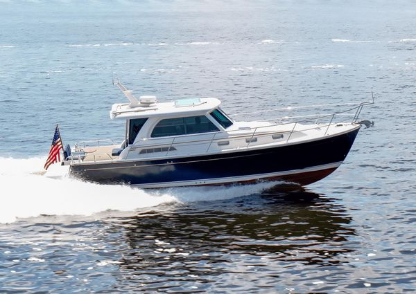 Sabre 38 Salon Express image