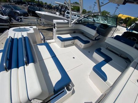 Robalo R317 image