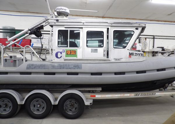 SAFE Boats Defender 25 image