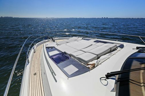 Prestige 630 Flybridge image