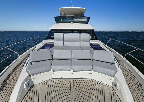 Prestige 630 Flybridge image