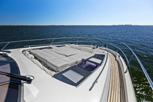 Prestige 630 Flybridge image