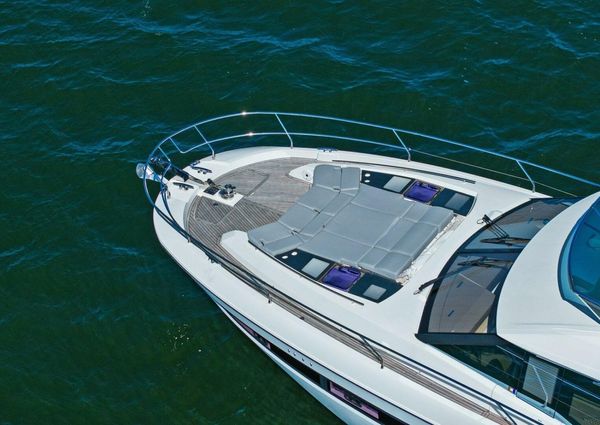 Prestige 630 Flybridge image