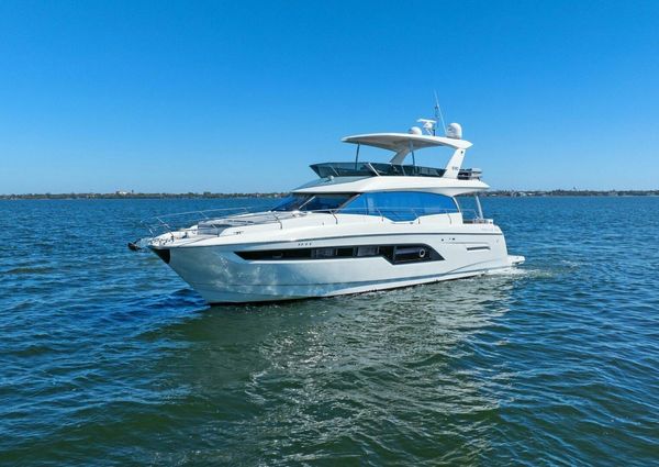 Prestige 630 Flybridge image