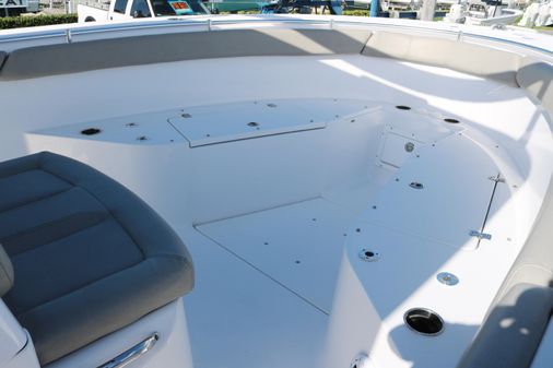 Sportsman OPEN-302-CENTER-CONSOLE image