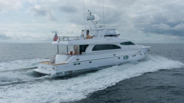 Horizon Cockpit Motor Yacht