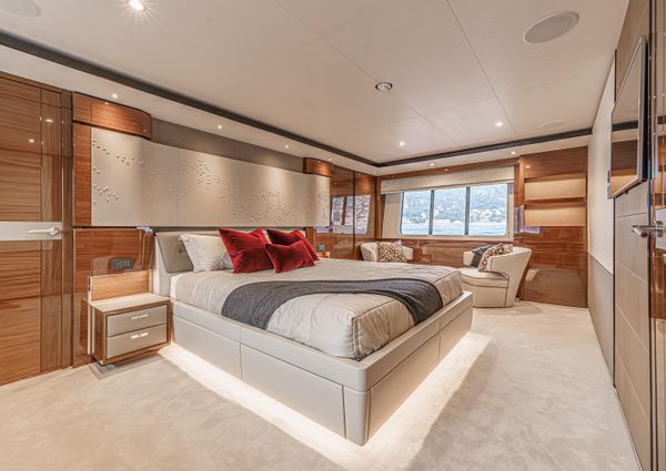 Princess Yachts 35M image