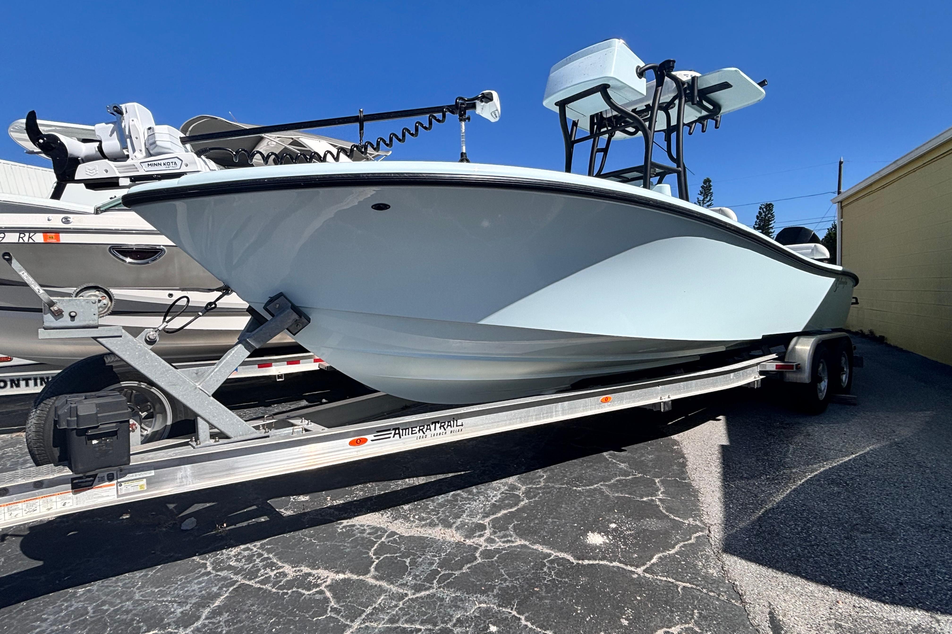 2021 Yellowfin 26 hybrid