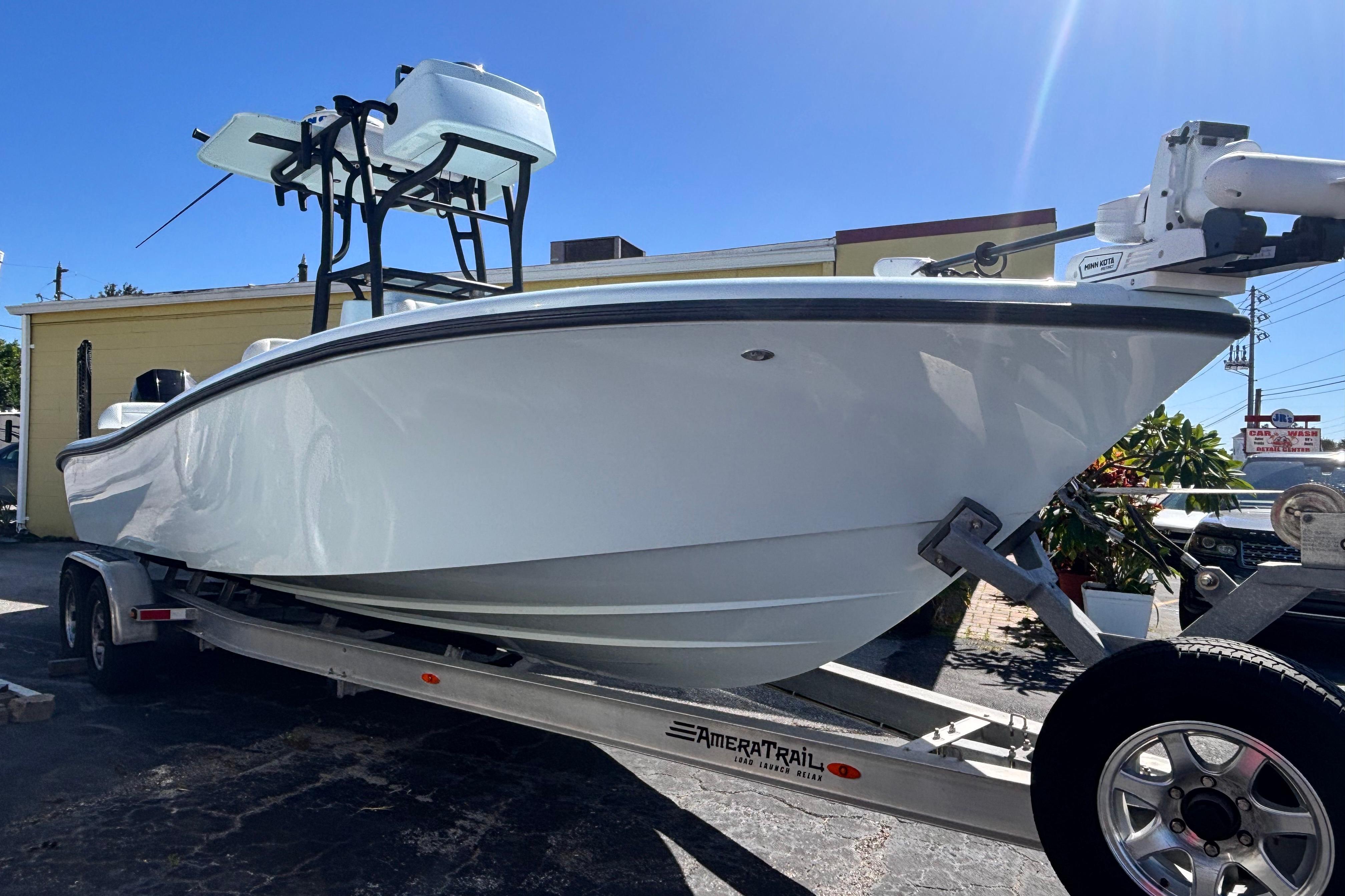 2021 Yellowfin 26 hybrid