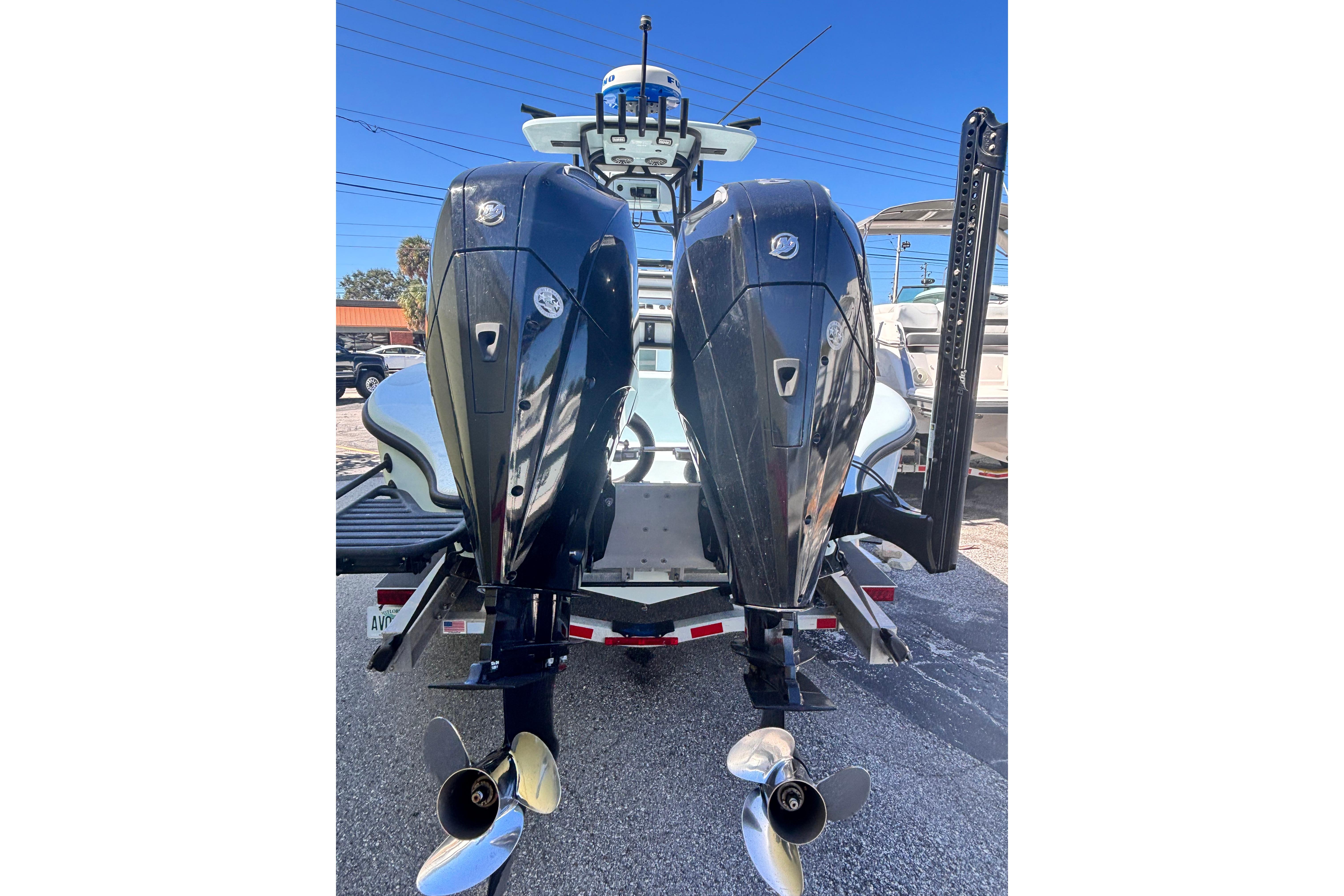 2021 Yellowfin 26 hybrid