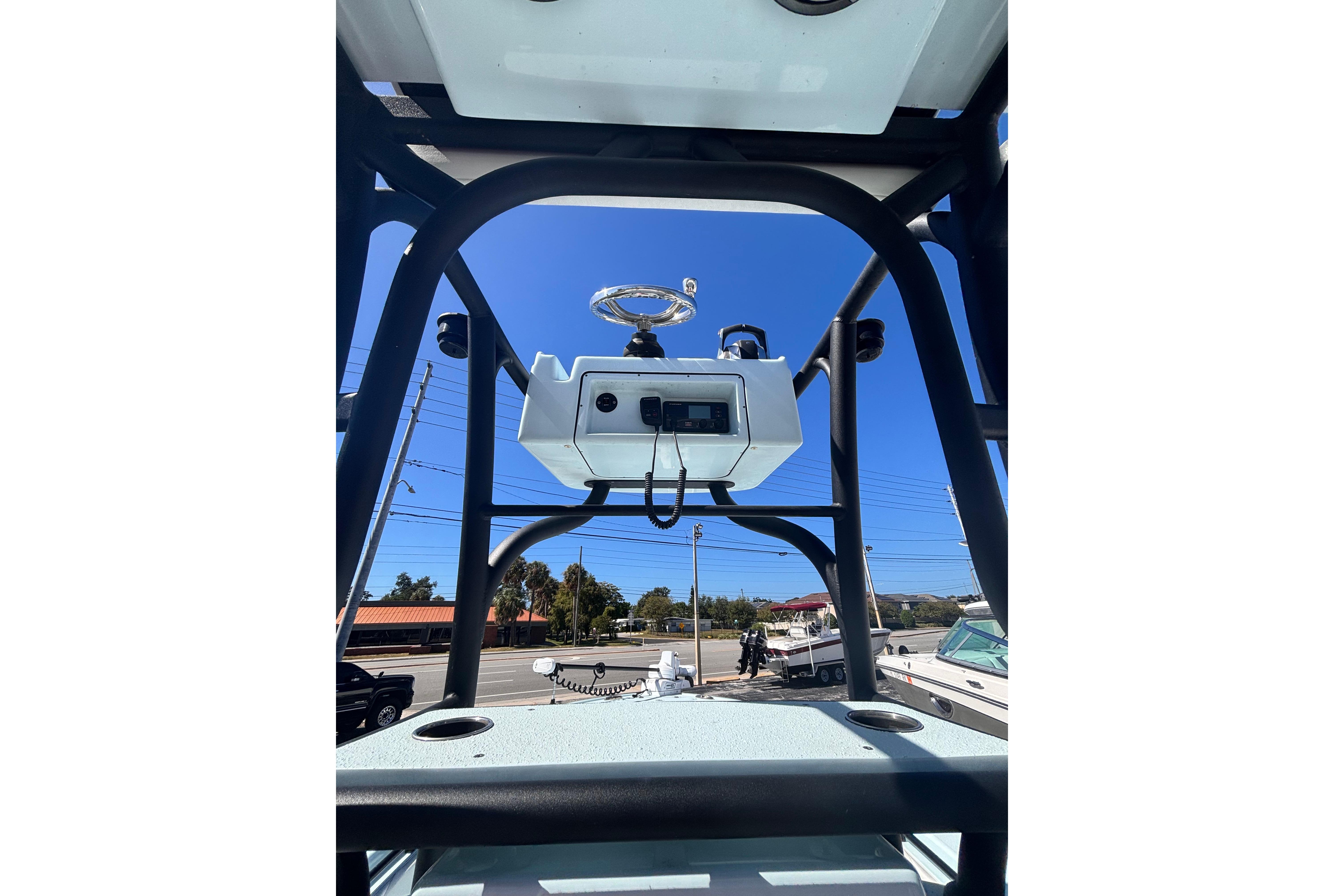 2021 Yellowfin 26 hybrid