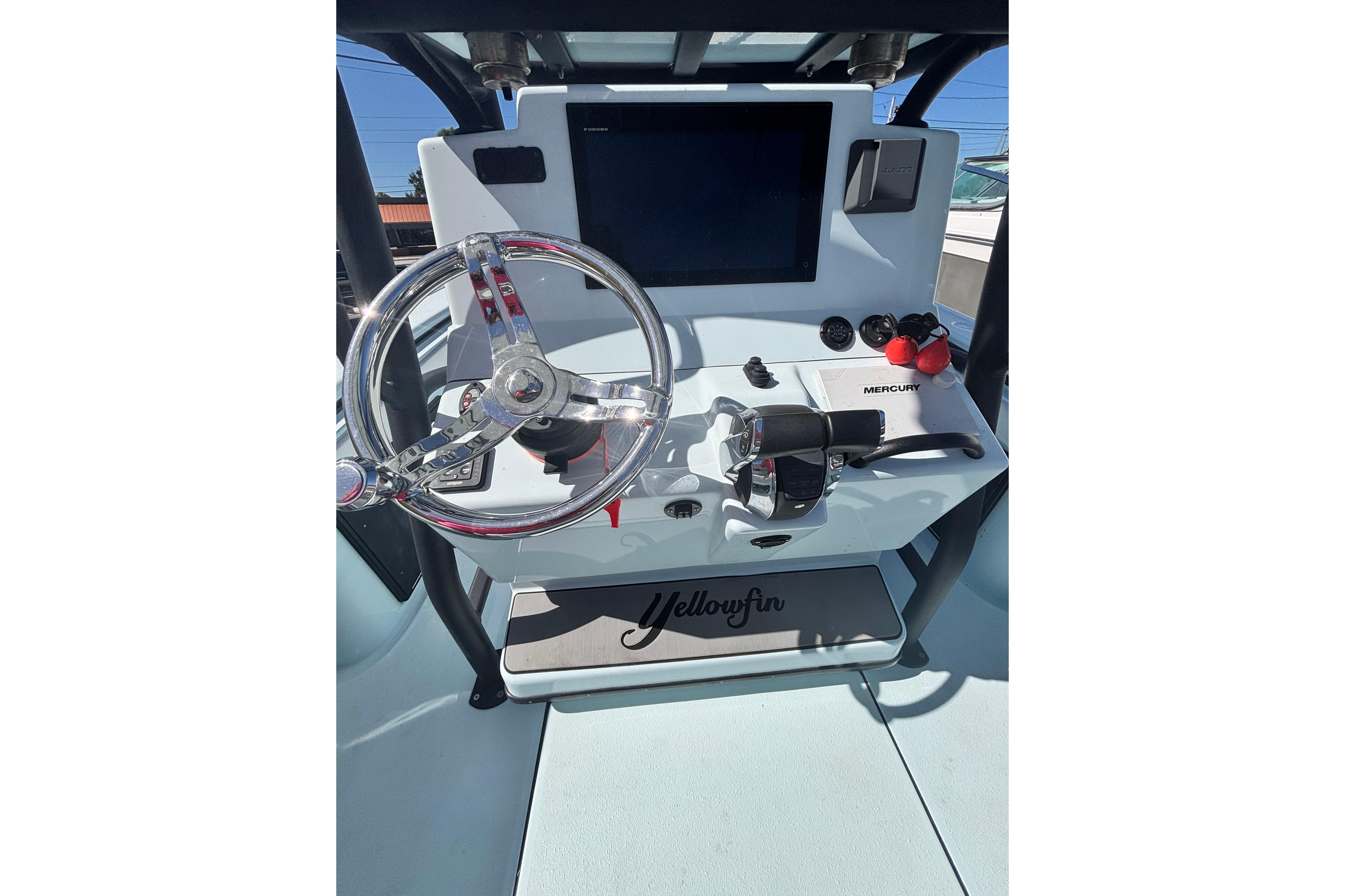 2021 Yellowfin 26 hybrid