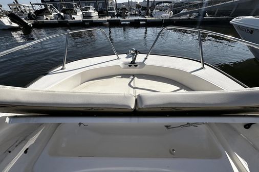 Boston Whaler 170 Montauk image