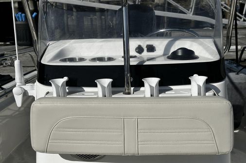 Boston Whaler 170 Montauk image