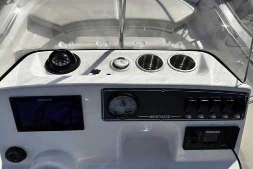 Boston Whaler 170 Montauk image