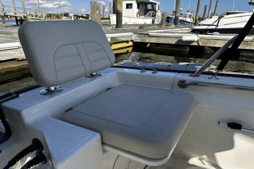 Boston Whaler 170 Montauk image