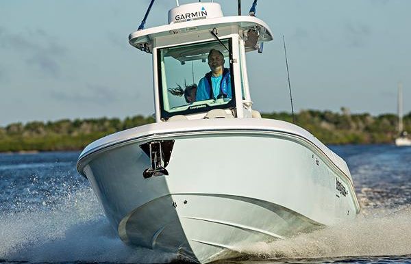 2023 Everglades 235 Center Console
