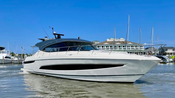 Riviera 5400 SY Platinum Edition