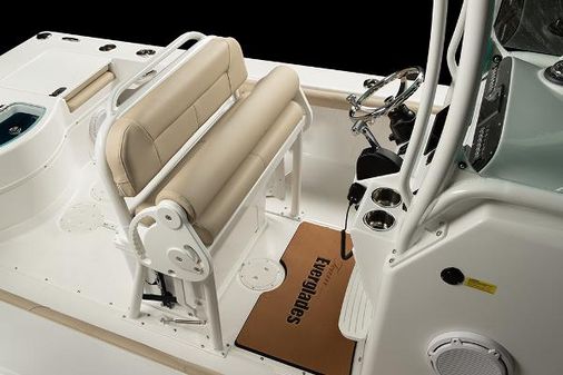 Everglades 243-CENTER-CONSOLE image