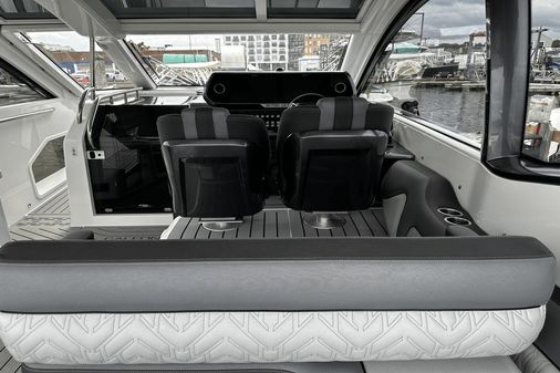 Galeon 375 GTO image