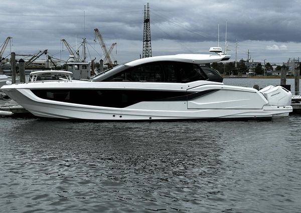 Galeon 375 GTO image