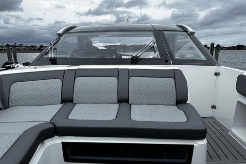 Galeon 375 GTO image