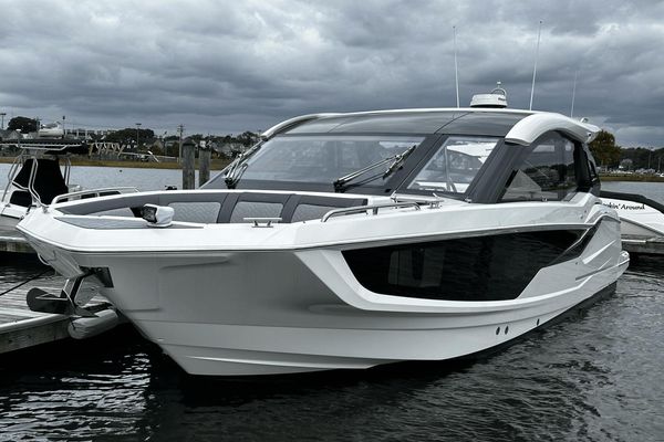 Galeon 375 GTO - main image