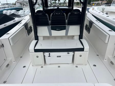 Robalo R360 image