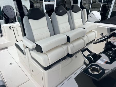 Robalo R360 image